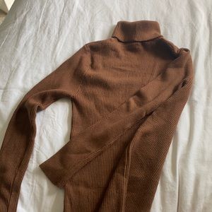 Zara brown turtle neck